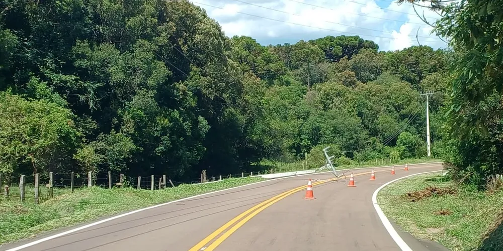 Acidente aconteceu no início da noite de sábado (31)