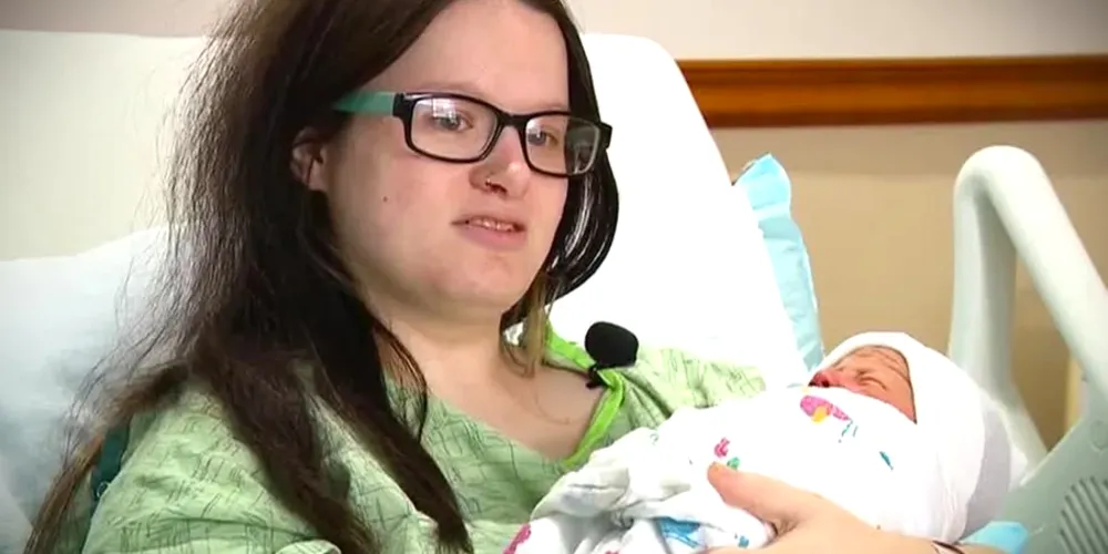 Amethyst Blumberg deu o nome ao filho de Onyx King Easterlie