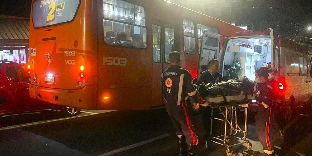 Equipe do Samu realizou os atendimentos à vítima