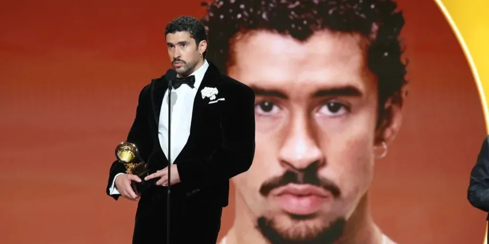 Bad Bunny, cantor porto-riquenho durante premiação do Grammy Awards