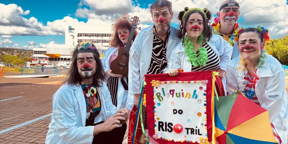 Bloquinho Risotril durante ação em hospitais de Ponta Grossa