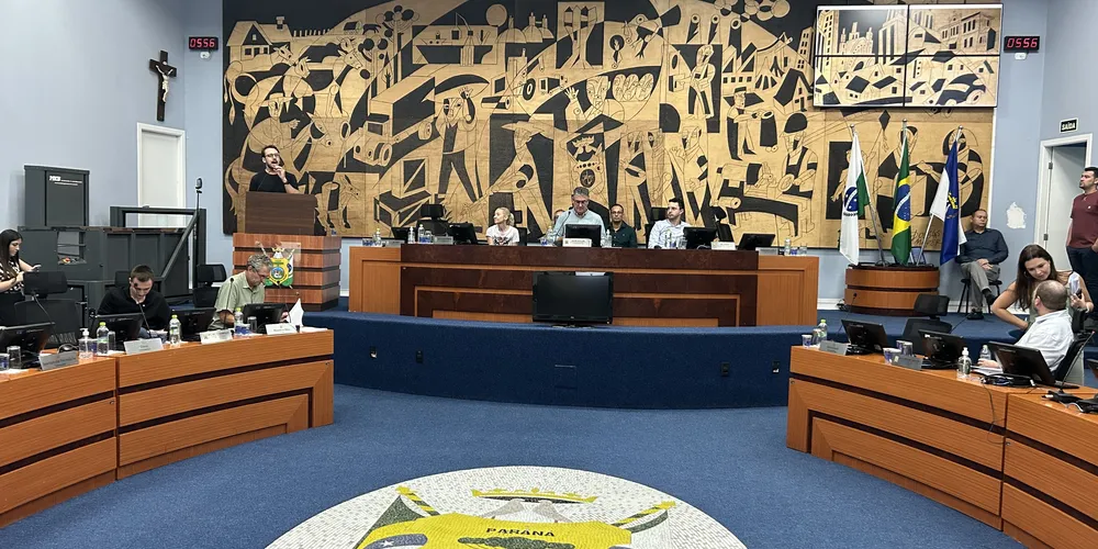A sessão extraordinária marcou a primeira agenda do Ano Legislativo de 2026 em Ponta Grossa