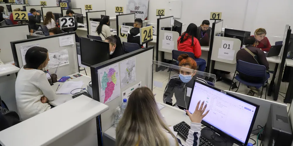 São diferentes oportunidades de emprego em diferentes áreas