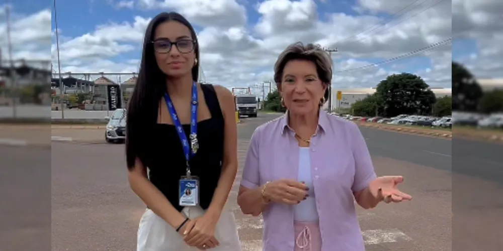 A secretária de Indústria, Comércio e Qualificação Profissional de Ponta Grossa, Faynara Merege, e a prefeita municipal Elizabeth Schmidt (União Brasil)