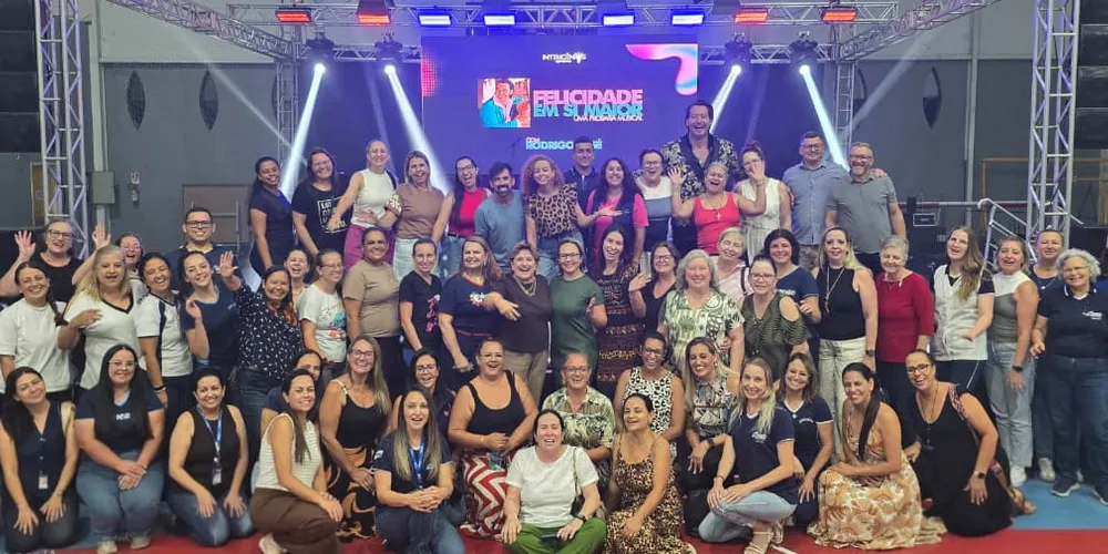 O evento reuniu servidores da rede municipal de educação nessa quinta-feira (5)