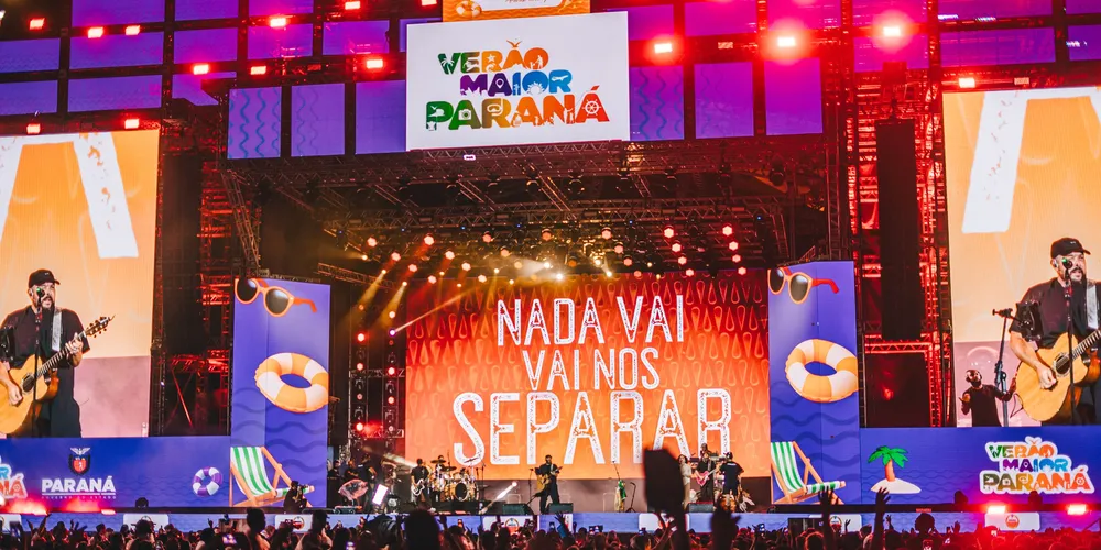 Show do cantor gospel Fernandinho no Verão Maior