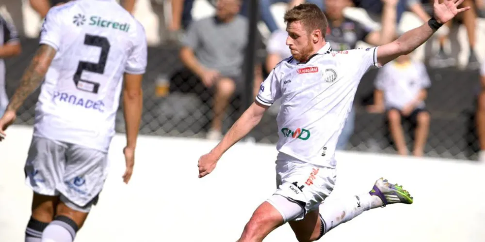 Aylon foi o autor do gol contra o Foz do Iguaçu no empate em 1 a 1