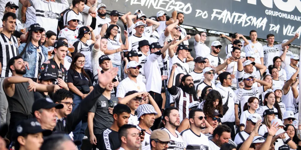 Torcida do Operário no Germano Krüger