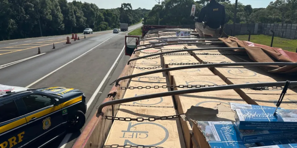 Também foi constado adulteração nos elementos identificadores do semirreboque