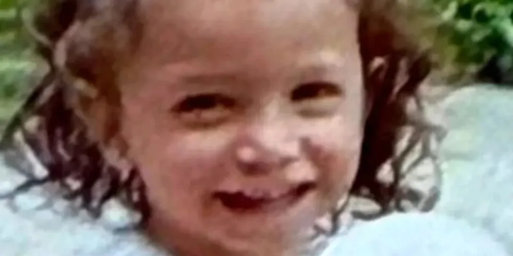 Menina que foi sequestrada pelo pai