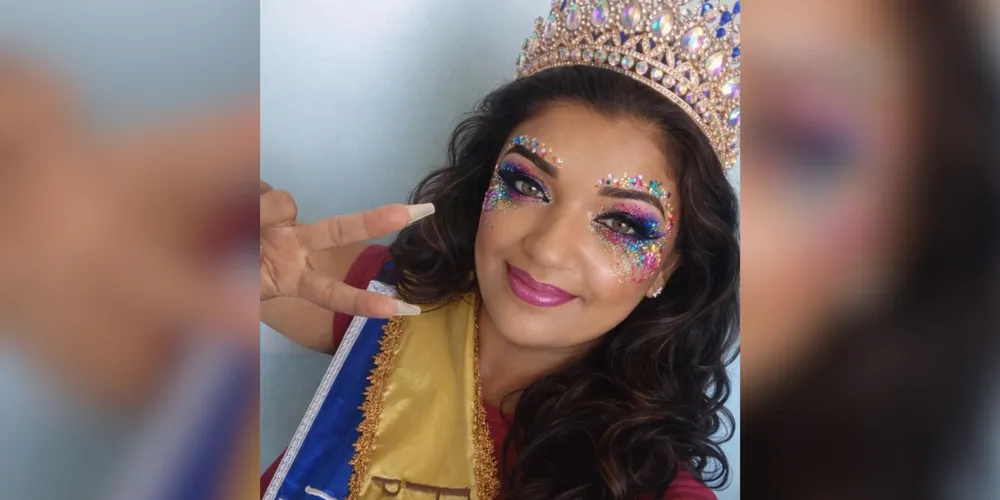 Bruna Aparecida da Silva foi eleita Rainha do Carnaval