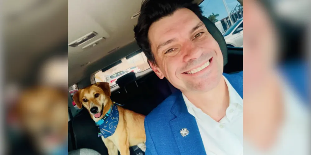 Delegado-geral adotou cão Caramelo