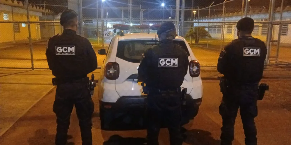 Ocorrência foi registrada na noite desse domingo (8)