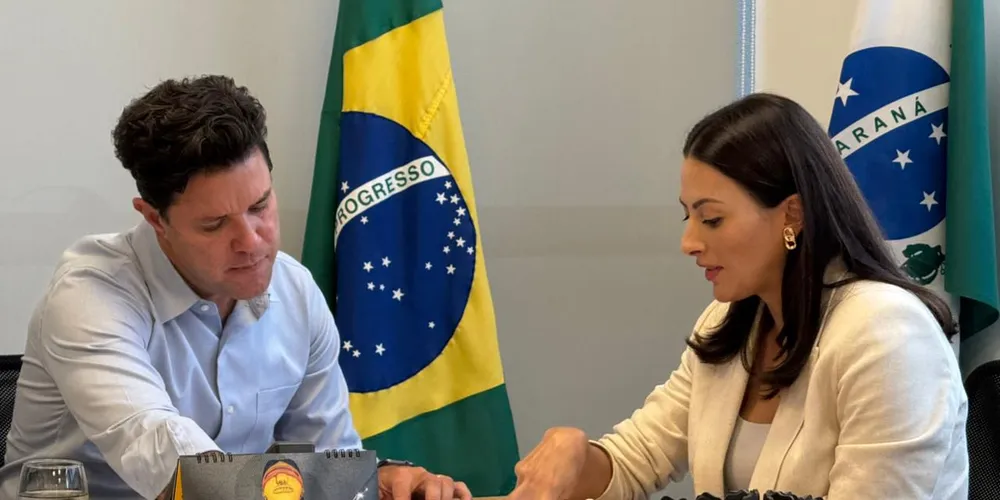 O secretário estadual Guto Silva e a deputada estadual Mabel Canto (PP)
