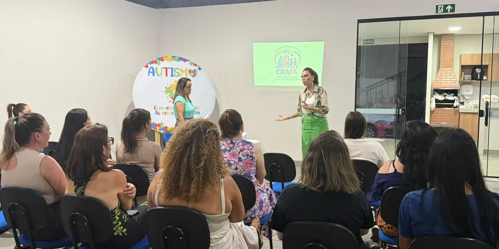 A iniciativa é composta por oito ciclos formativos, organizados em grupos de até 30 participantes