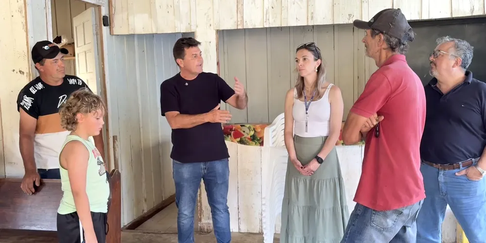 O prefeito destacou sua ligação com o distrito e a importância do diálogo direto com os moradores