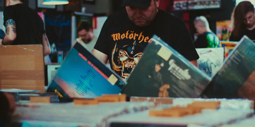 Com entrada gratuita até as 17h, a Vinyl Club oferece ao público a oportunidade de garimpar discos dos mais variados estilos