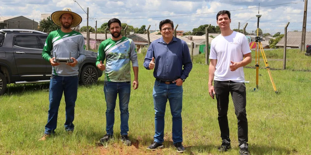 Foi iniciado o levantamento topográfico da região