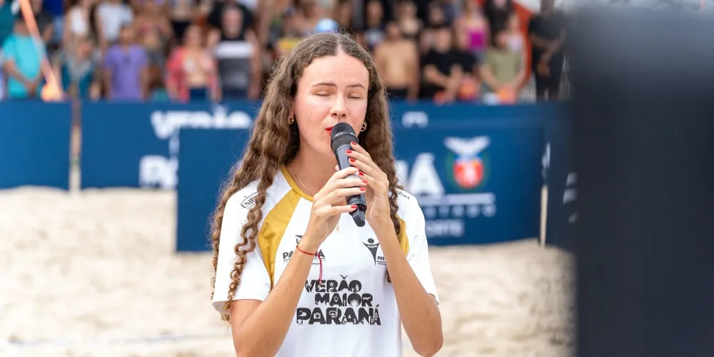 Isadora Venâncio em apresentação na Arena Esportiva Verão Maior