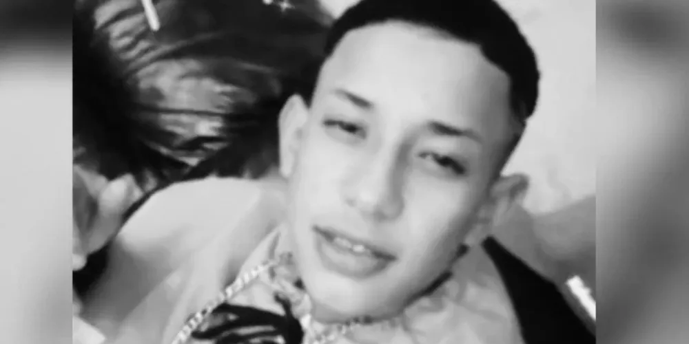 Saintclair Júnior, de 19 anos, morto a tiros dentro da própria residência