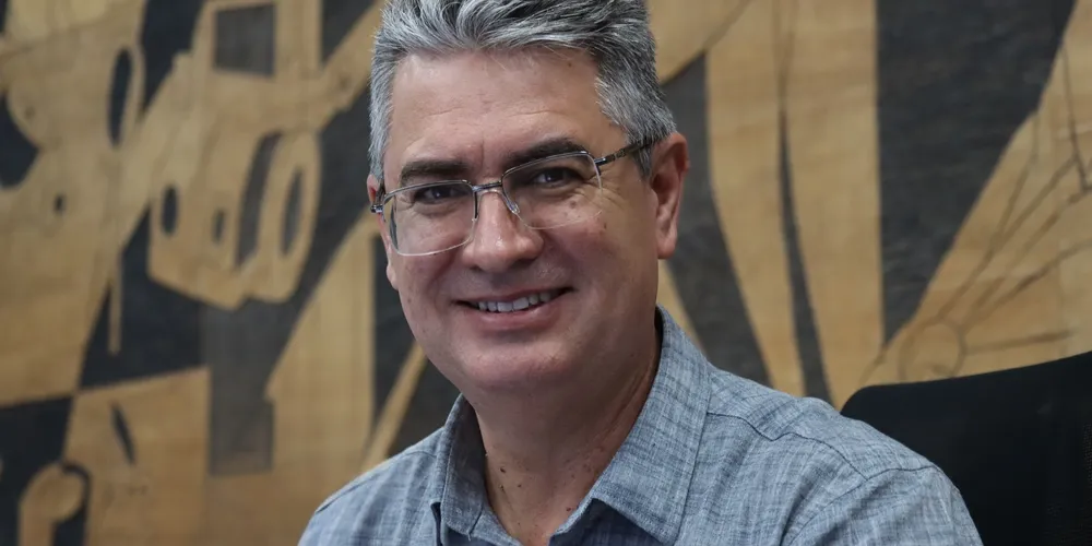 Julio Küller, presidente da Câmara de Ponta Grossa, destaca o
aplicativo que amplia o acesso do cidadão às decisões do Legislativo