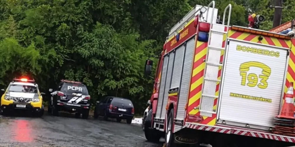 O acidente ocorreu no final da rua Rio de Janeiro, na região do bairro Nova Rússia