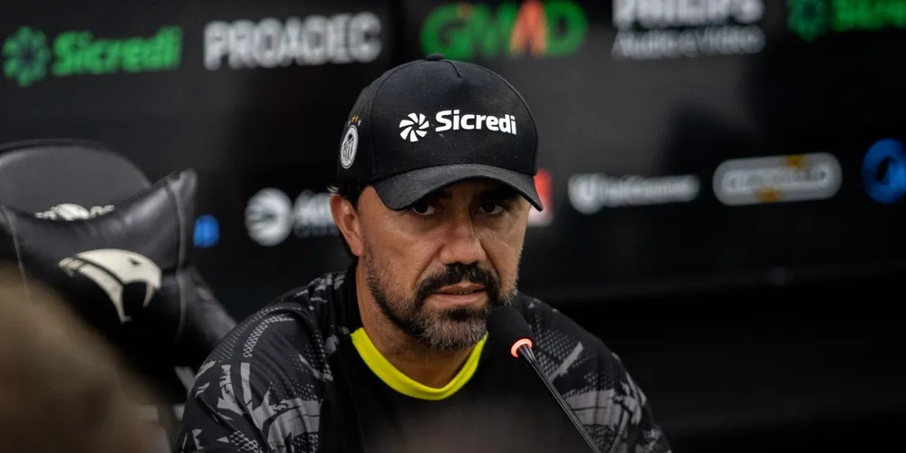 Na coletiva, o técnico reforçou a importância da torcida no primeiro jogo da final