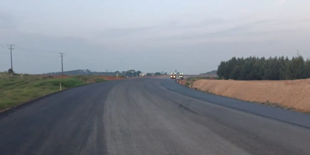 Obras de pavimentação na PR-160