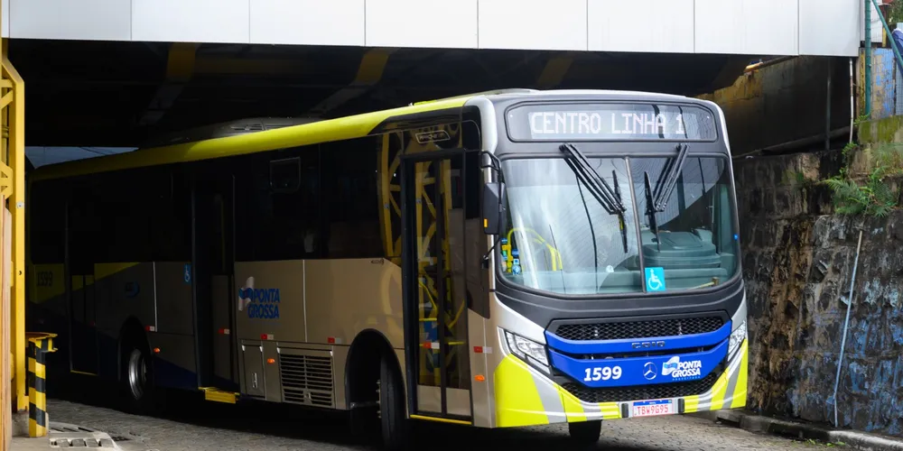 Os novos ônibus do transporte público de Ponta Grossa.