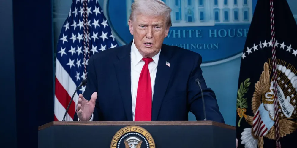 Presidente Donald Trump participa de coletiva de imprensa da Casa Branca