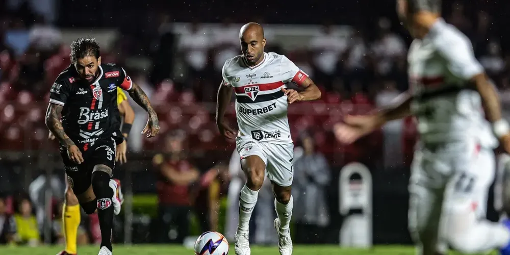 Com o resultado, o São Paulo somou três pontos importantes na briga por classificação e aliviou a pressão no Morumbis