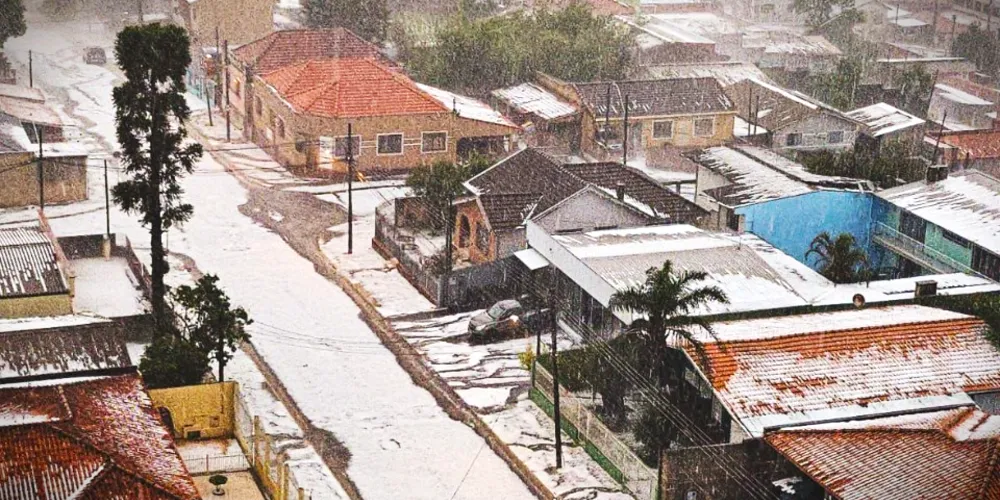 Forte chuva de granizo atingiu a cidade em novembro de 2025