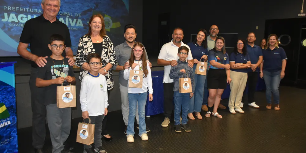 Entrega foi realizada nessa quinta-feira (12), com a presença do prefeito Juca Sloboda