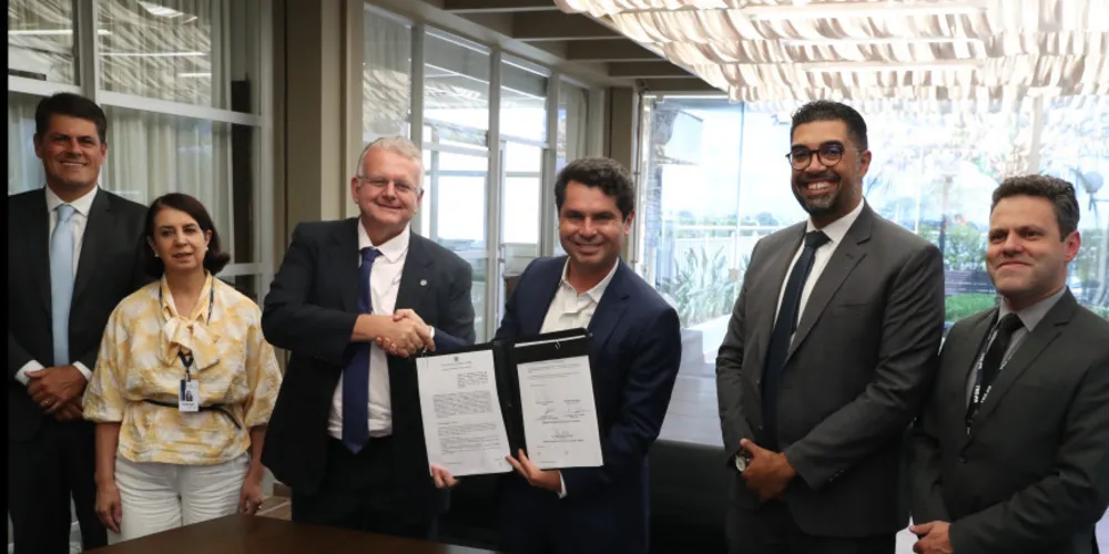 Termo de cooperação foi assinado nesta terça-feira (20), na sede do TRE-PR