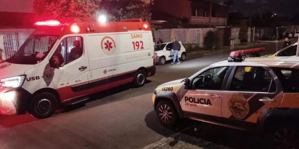 O homem estava com um revólver quando efetuou os disparos dentro da residência