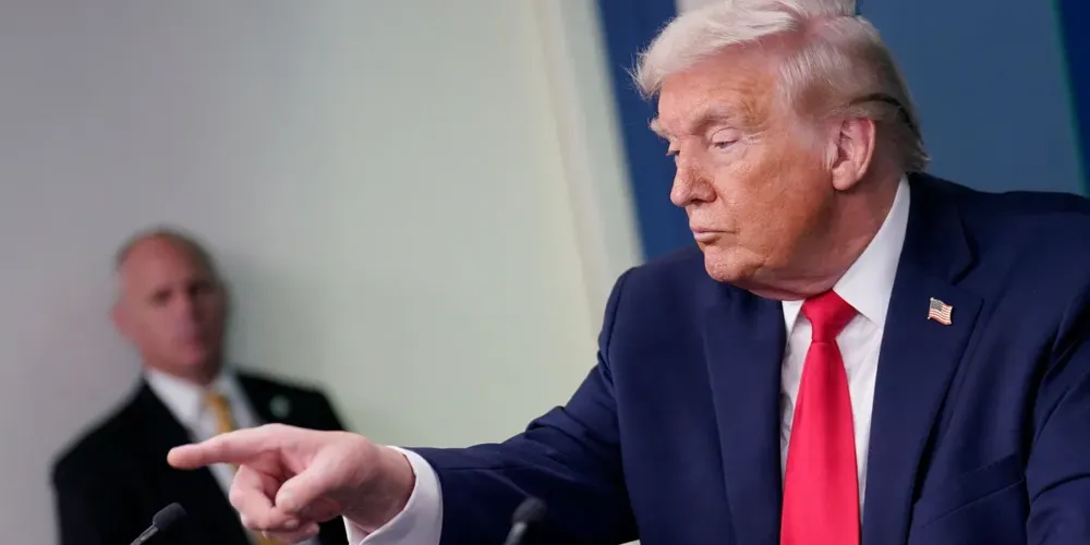 Autoridades americanas afirmam que Trump está avaliando suas opções