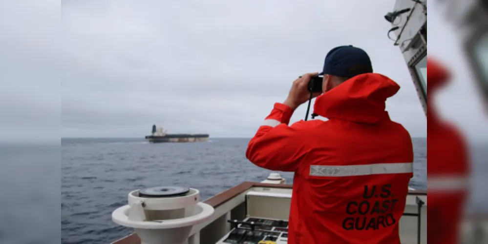 A operação ocorreu no dia em que a presidente interina tratou da abertura de embaixadas dos Estados Unidos