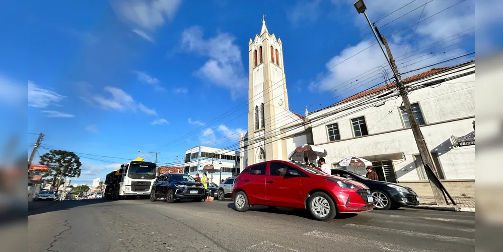 Bênção acontece na avenida General Carlos Cavalcanti
