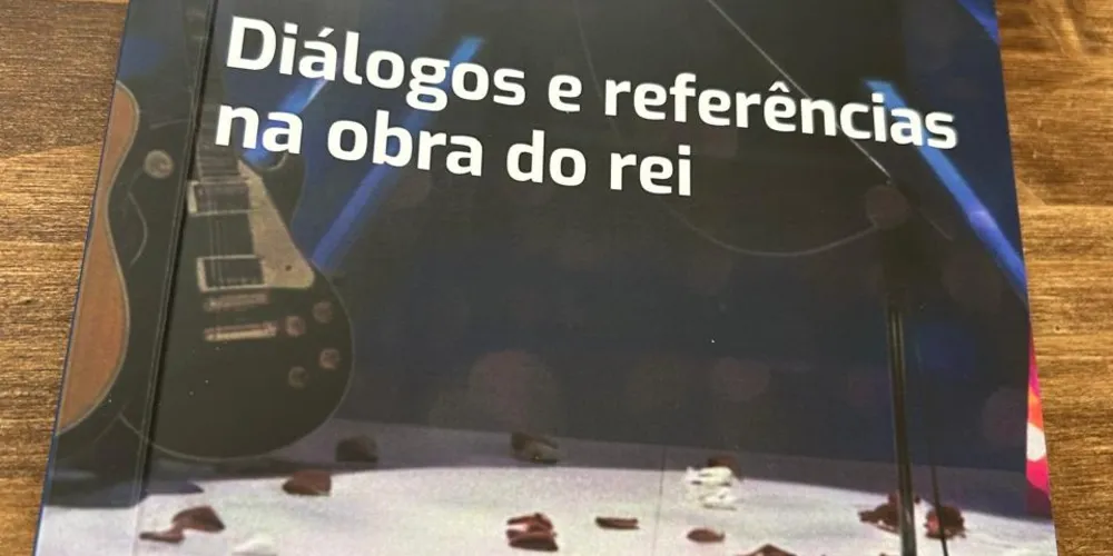 Livro de Marcel Pilatti tem o título de “Roberto Carlos: A Ponte - Diálogos e referências na obra do rei”
