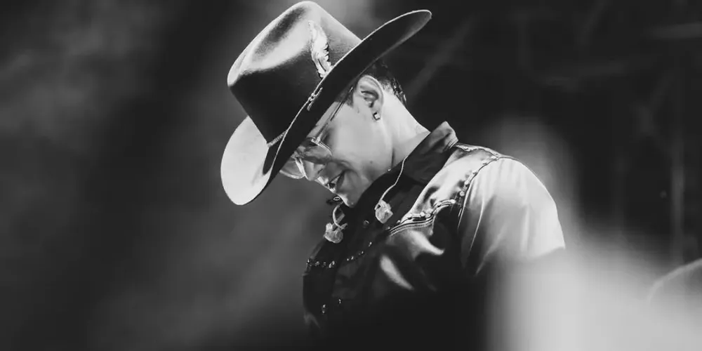 Morre cantor colombiano Yeison Jiménez