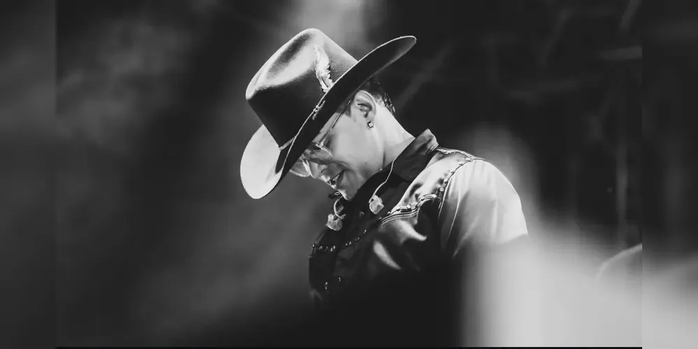 Morre cantor colombiano Yeison Jiménez