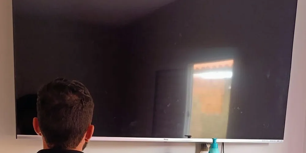 Ação resultou na apreensão de uma televisão de 58 polegadas