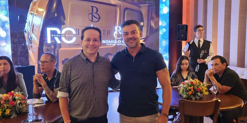 Colunista Rômulo Cury e o diretor do Grupo aRede Eloir Rodrigues