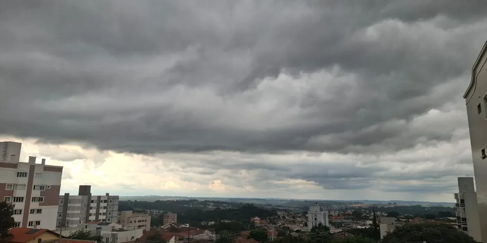 Chuva e alta umidade predominam ao longo do dia em Ponta Grossa