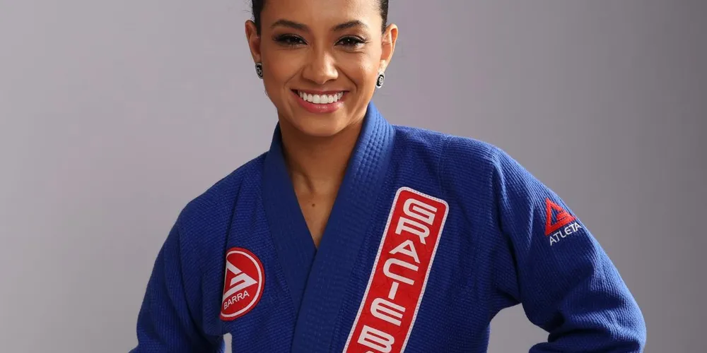 Natural de Ponta Grossa, ela acumula oito títulos de Miss desde 2020