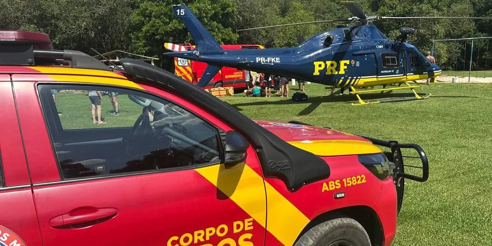 O Corpo de Bombeiros participou do resgate junto a Polícia Rodoviária Federal