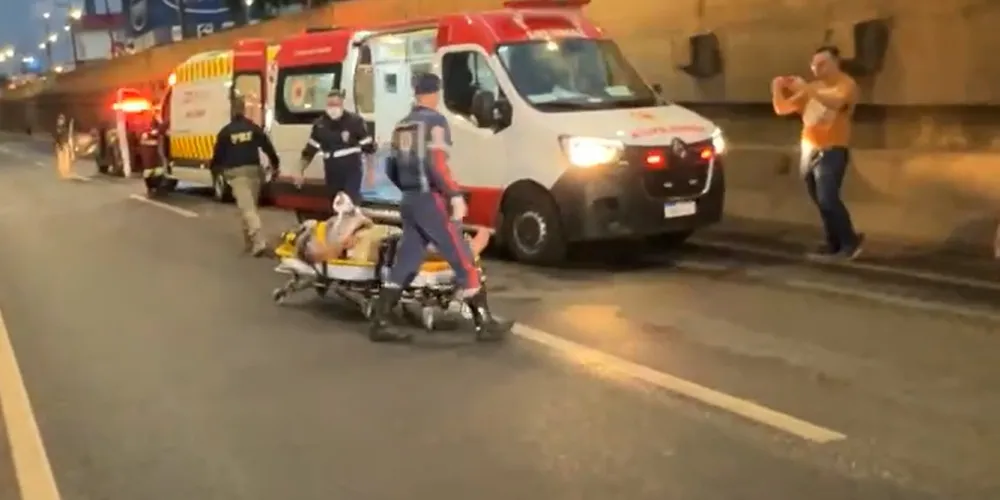 A ocorrência mobilizou equipes do Serviço de Atendimento Móvel de Urgência (SAMU) e uma ambulância da concessionária PRVias