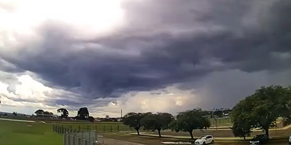 A previsão indica possibilidade de pancadas de chuva em praticamente todos os dias