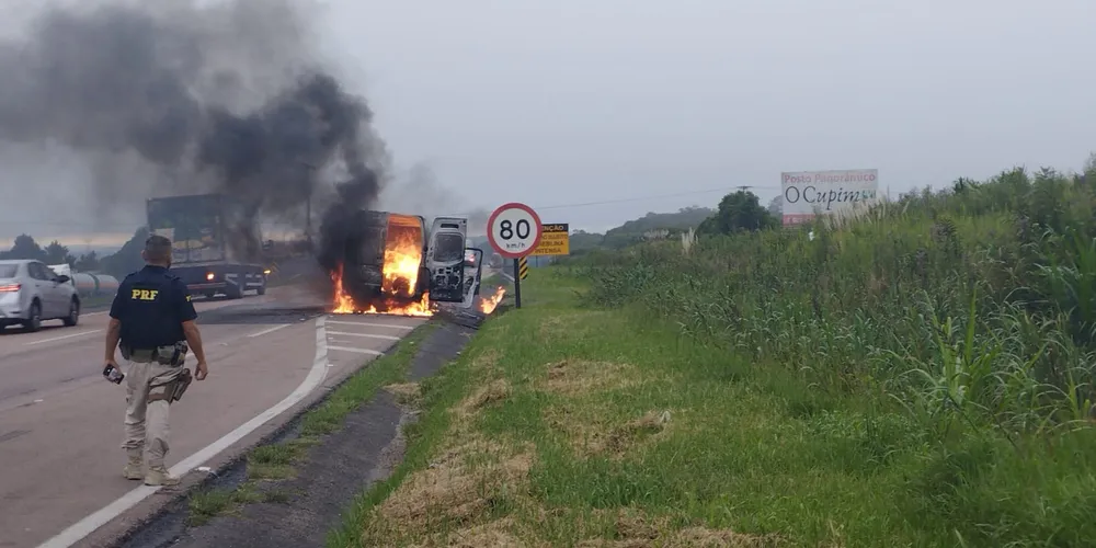 Apesar do susto, nenhuma pessoa ficou ferida
