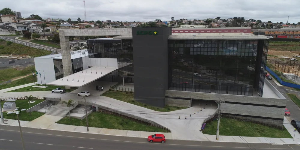 A sede da Associação Comercial, Industrial e Empresarial de Ponta Grossa (Acipg)